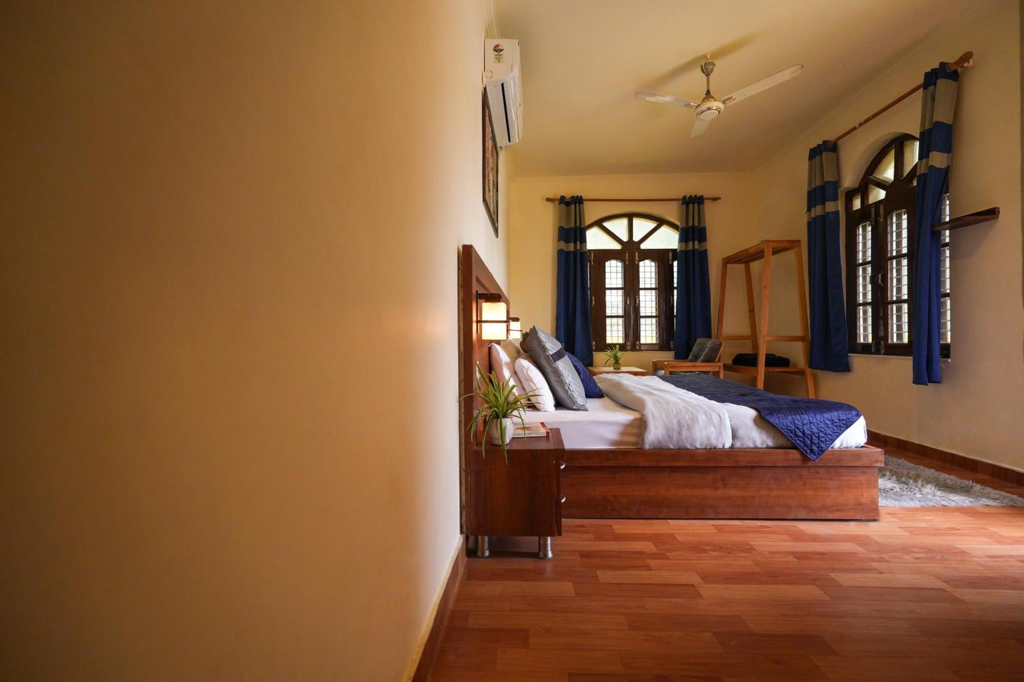 Shalom Backpackers Rishikesh Hostel ภายนอก รูปภาพ