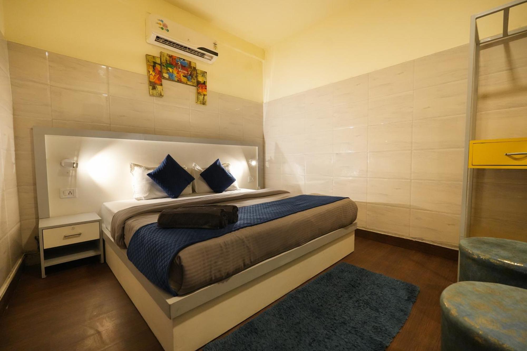 Shalom Backpackers Rishikesh Hostel ภายนอก รูปภาพ