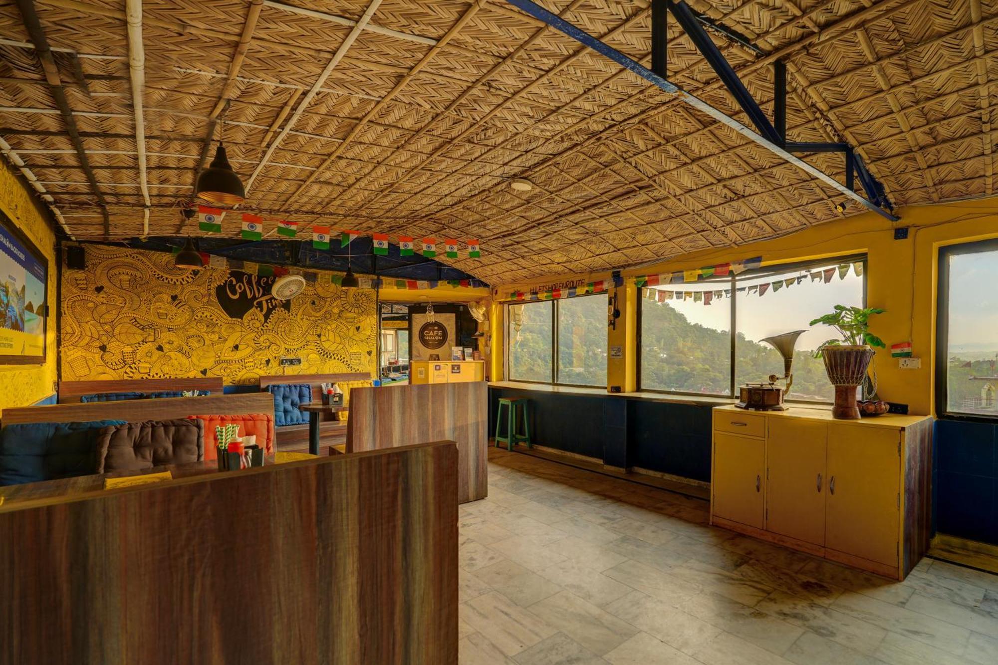 Shalom Backpackers Rishikesh Hostel ภายนอก รูปภาพ