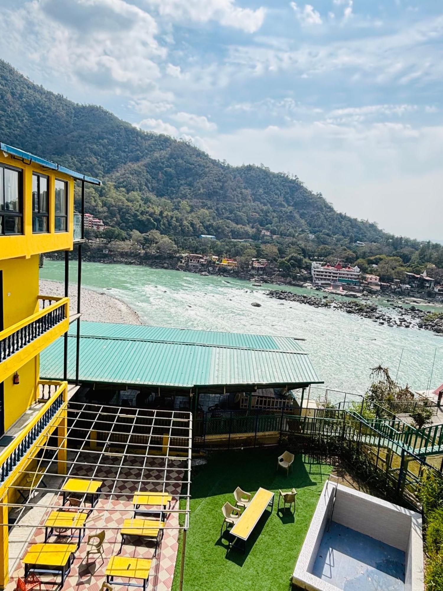 Shalom Backpackers Rishikesh Hostel ภายนอก รูปภาพ